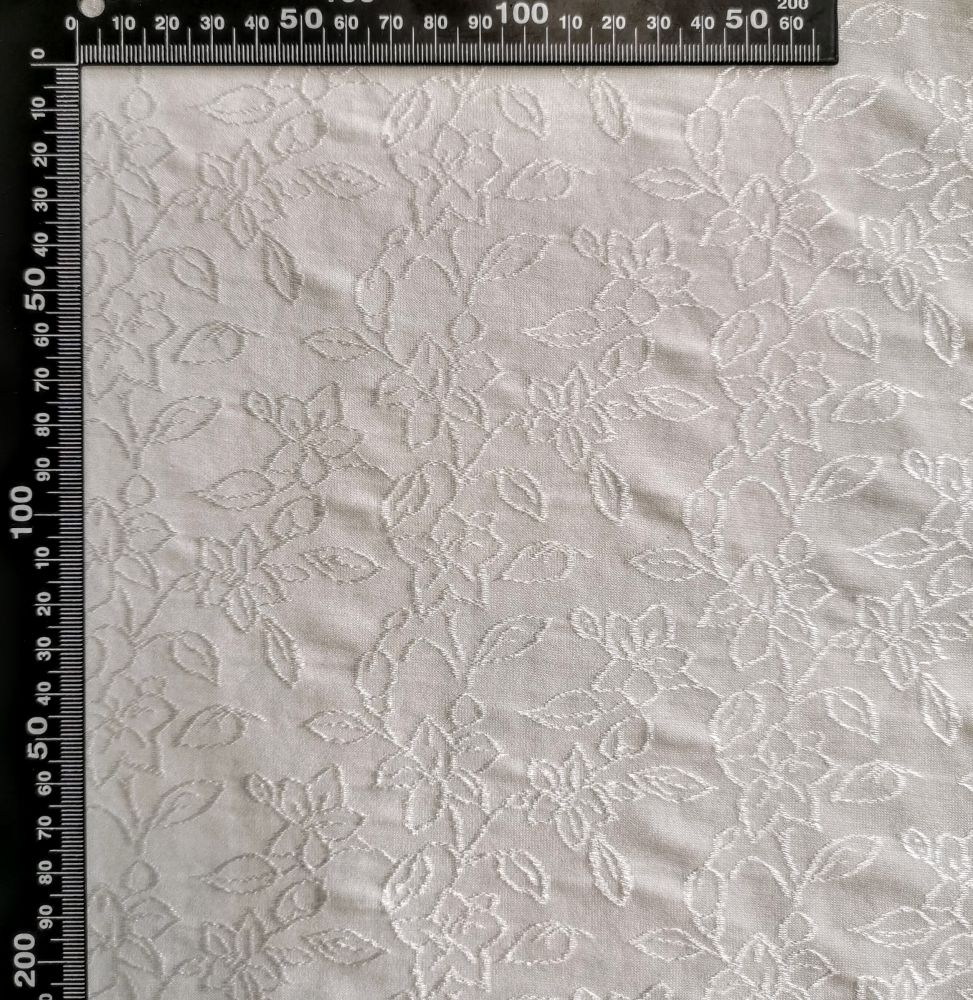 Elastický úplet 10584/21 bílý