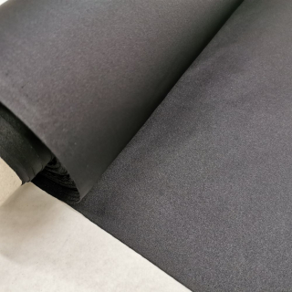 Úplet elastický lesklý (170g/m2), černý